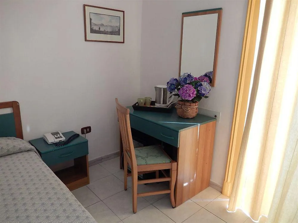 **  Hotel Le Orchidee Neapol Itálie